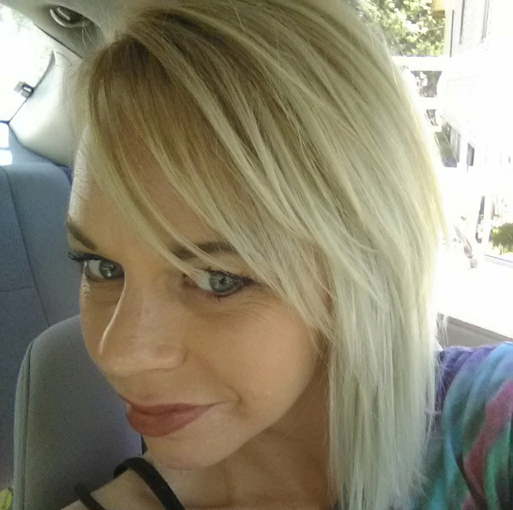 Meet your Posher, Nicole